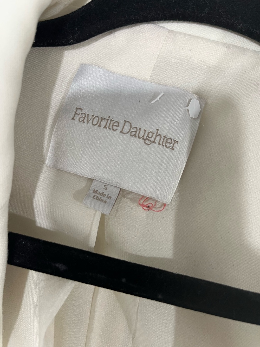 FAVORITE DAUGHTER OVERSIZED IVORY BLAZER - Picture 6 of 15